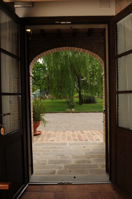 Panorama Giardino Interno da Appartamento Pino