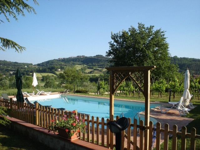 Piscine con vista panoramica su Citerna