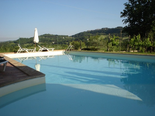 Piscine con vista panoramica su Citerna