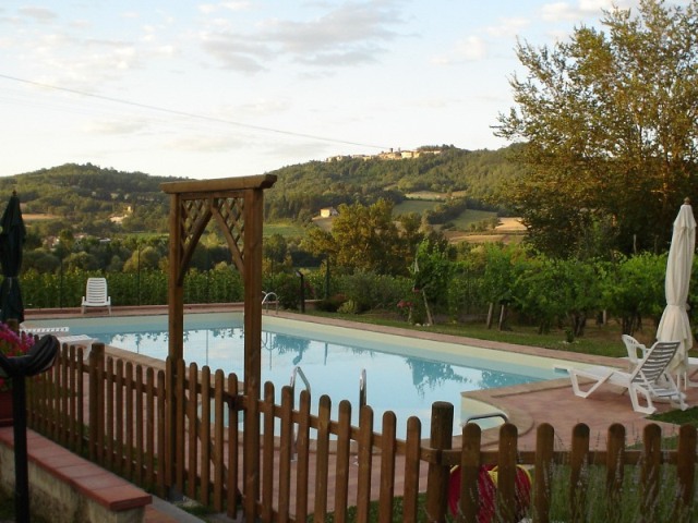 Piscine con vista panoramica su Citerna